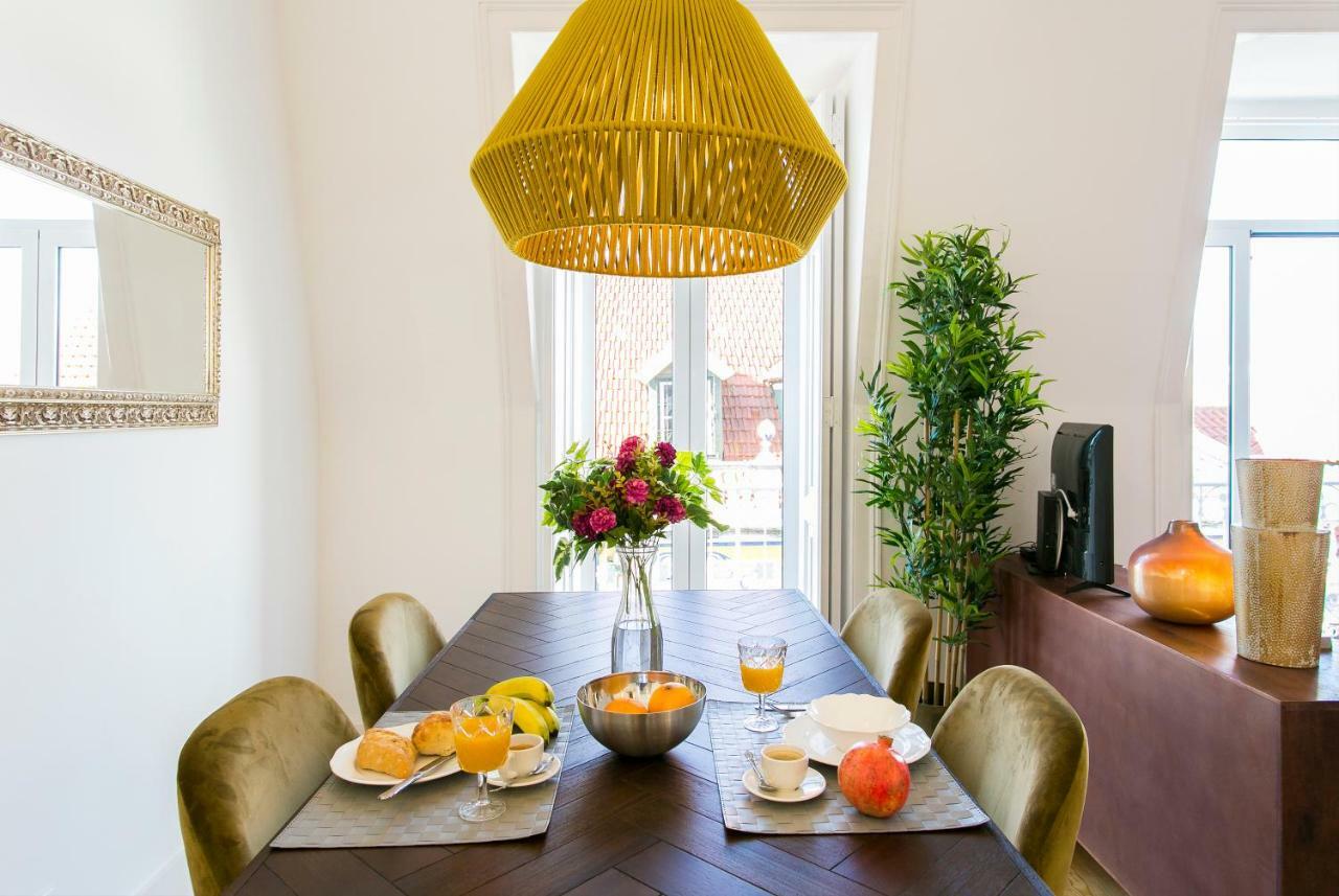 2 beautiful suites upscale flat embracing Tejo! Lisboa Exterior foto