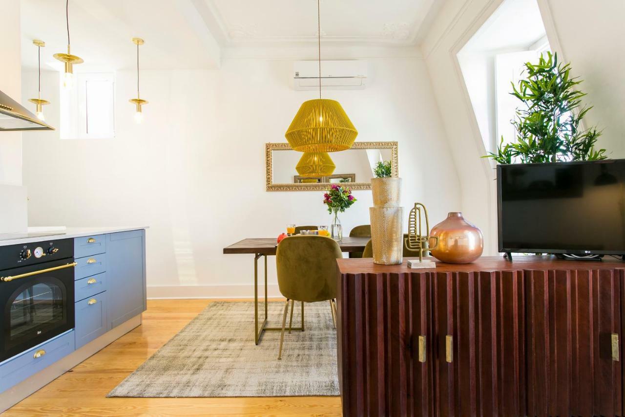 2 beautiful suites upscale flat embracing Tejo! Lisboa Exterior foto