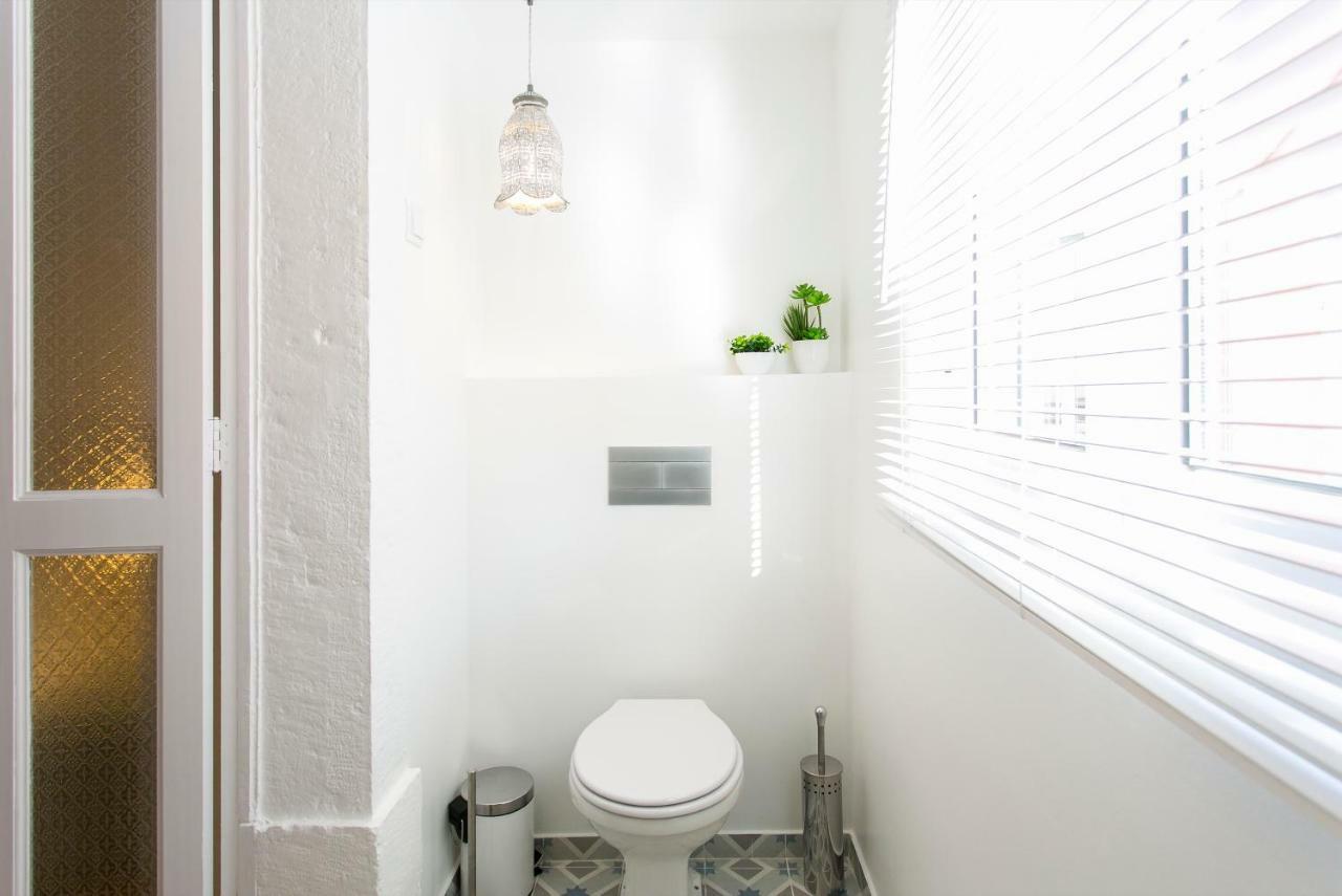 2 beautiful suites upscale flat embracing Tejo! Lisboa Exterior foto
